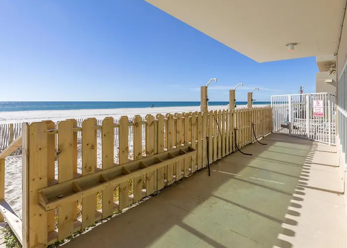 Crystal Shores Unit 1407 Holiday home Gulf Shores