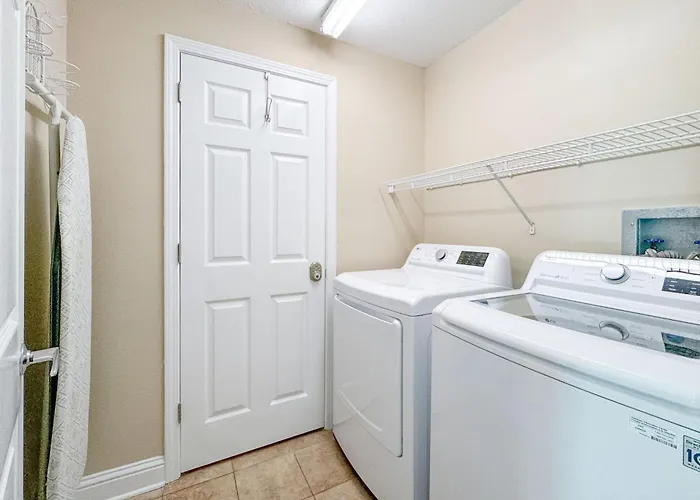 Crystal Shores Unit 1407 Holiday home Gulf Shores