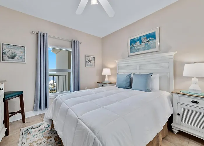 Crystal Shores Unit 1407 *